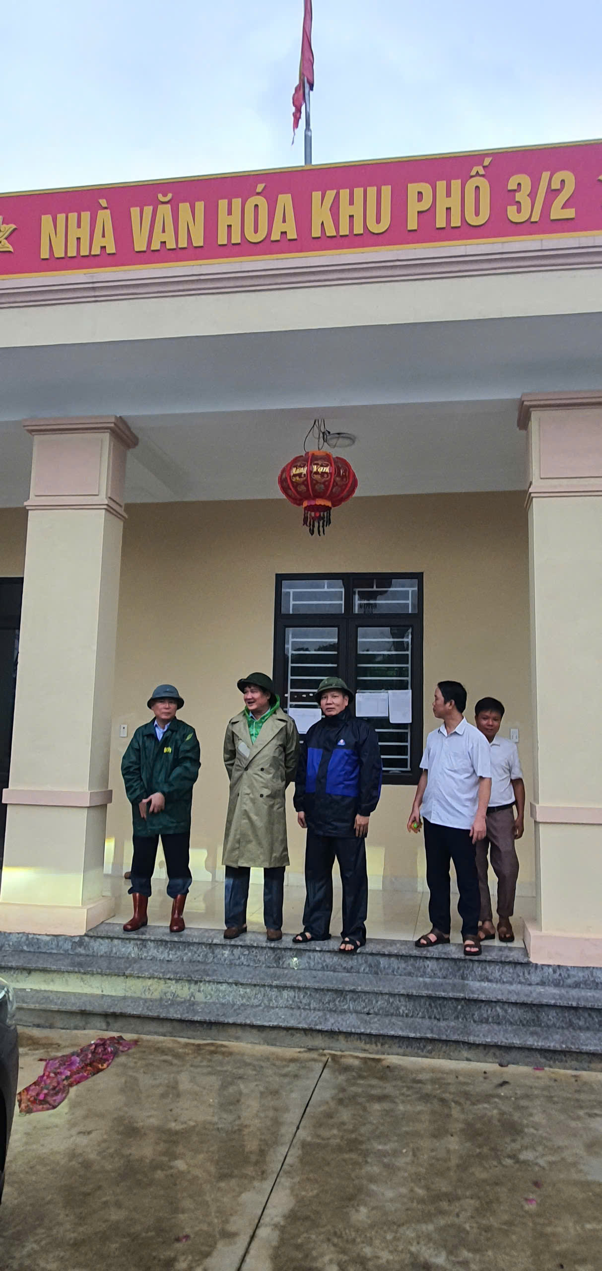 Anh-tin-bai